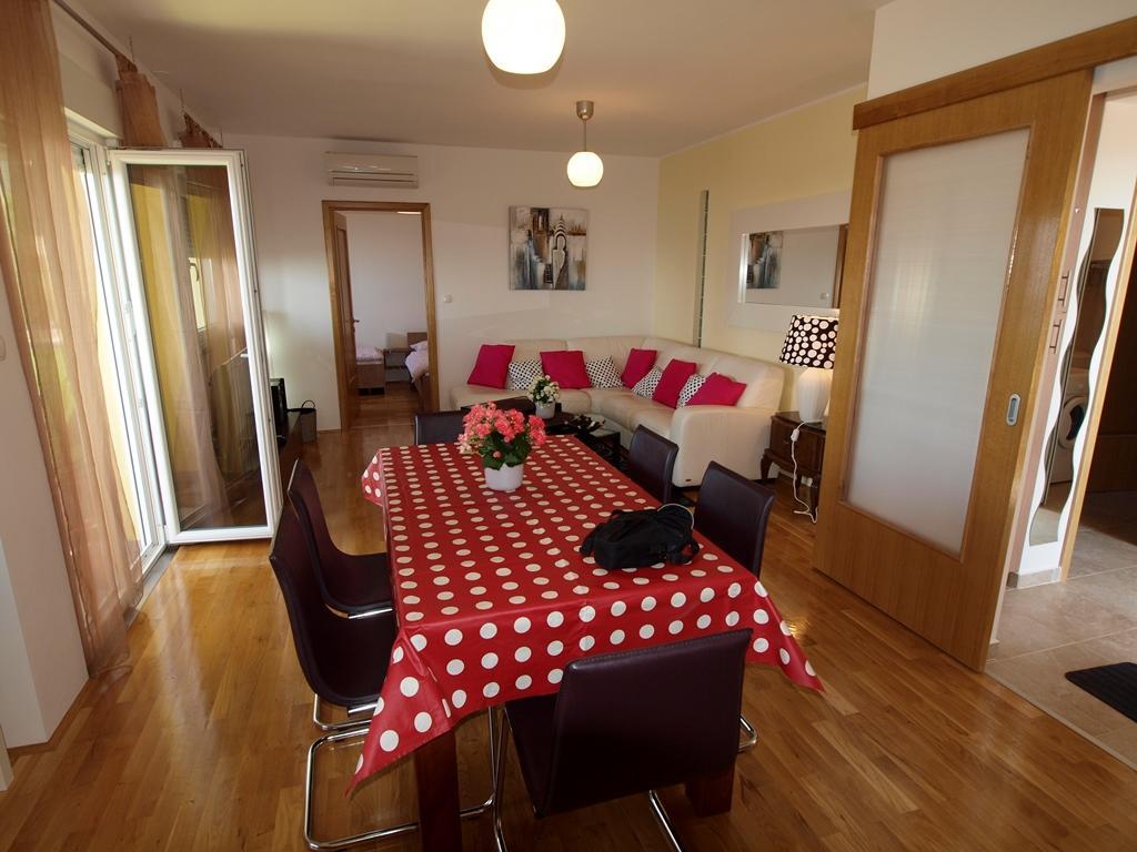 Apartments Jakov Матульи Экстерьер фото