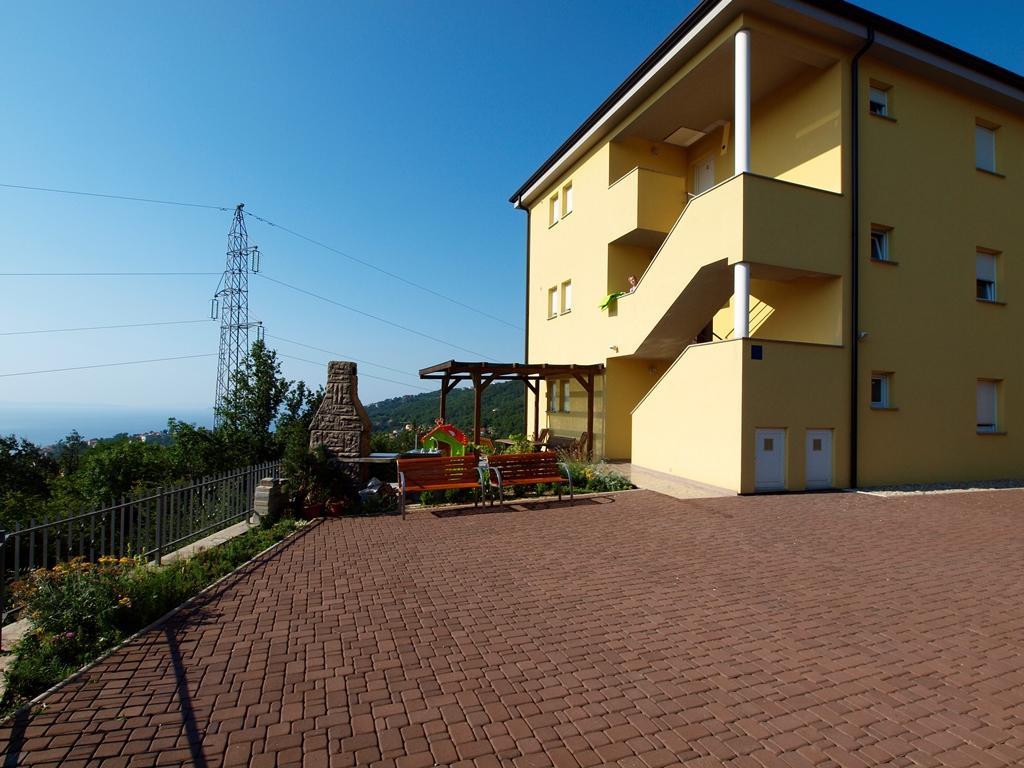 Apartments Jakov Матульи Экстерьер фото